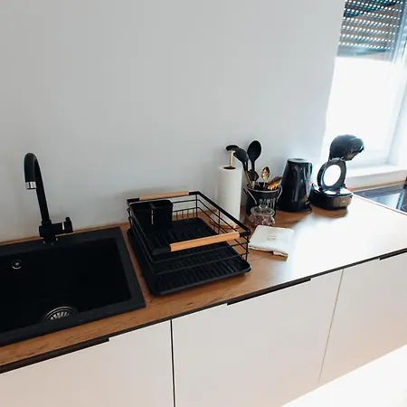 Stan Na Dan - Chic * 巴尼西卢卡