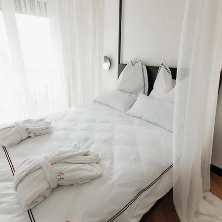 Apartment Stan Na Dan - Chic